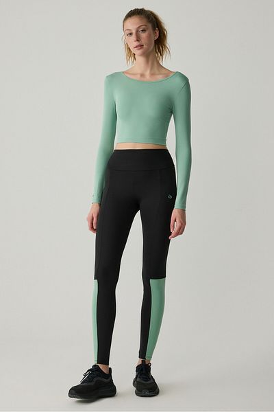 Urban Beat MARION Urban Beat Damen-Sportbekleidung mit weitem Kragen und langen Ärmeln, grünes Bustier