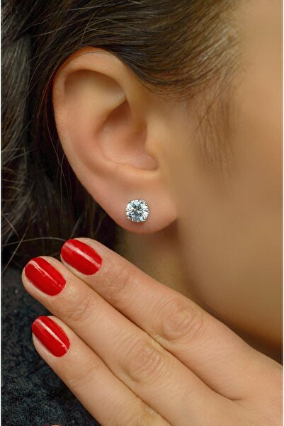 Sacce Scarves&Accessories حلق سوليتير حجر الزركون 8 ملم لون فضي