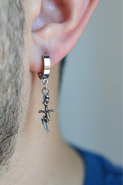 Sacce Scarves&Accessories Kurukafalı Bıçak Figürlü Gümüş Renkli Erkek Çelik Halka Küpe Çapraz Bıçak