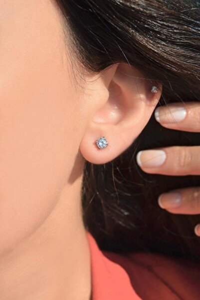 Sacce Scarves&Accessories حلق سوليتير متوسط الحجم 5 ملم لون فضي