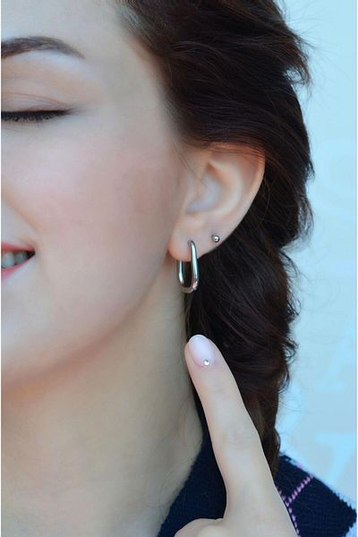 Sacce Scarves&Accessories Silver Colored Steel Oval Hoop Earrings