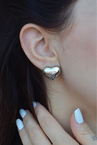 Sacce Scarves&Accessories Silver Colored Curved Heart Earrings