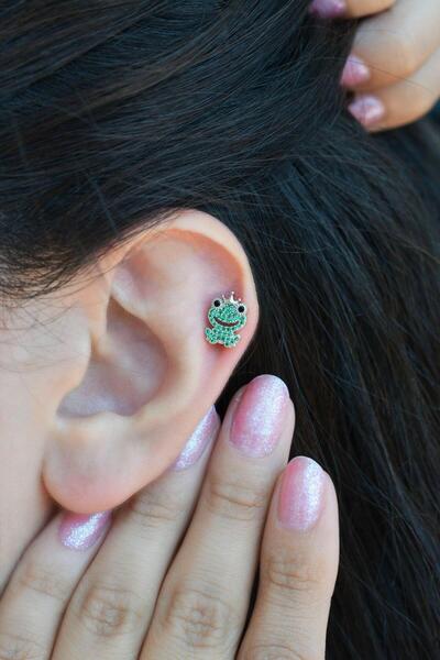 Sacce Scarves&Accessories Zirkon Taşlı Yeşil Kurbağa Prens Kıkırdak Küpesi Lob