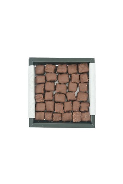 Antep Pazarı Turkish Delight Covered with Pistachio Chocolate - Gift Package - 275 Gr