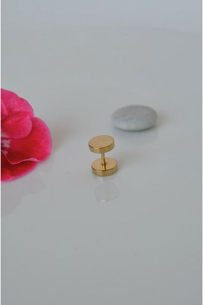Sacce Scarves&Accessories Men's Screw Circle Model Steel Earring 7 mm Gold Color