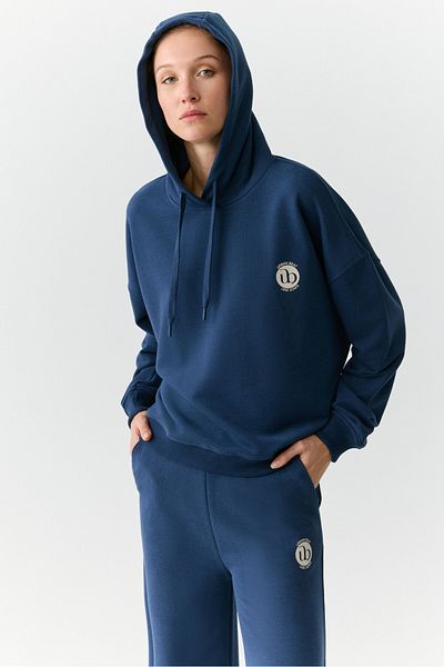 Urban Beat Elitsa Urbanbeat Women's Navy Blue Sweatshirt