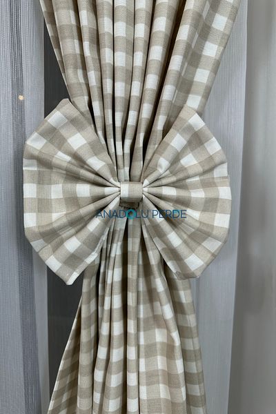 GLOMAR Beige Mink Farbela Kitchen Curtain - 1/3 Gingham, Cornish Short Background