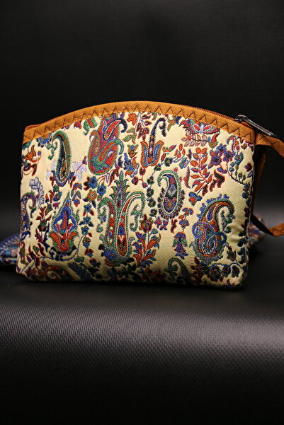 PUJİVA Etnik Tarz, Kilim Desenli Otantik Renkli El Askılıklı Günlük Makyaj Çanta