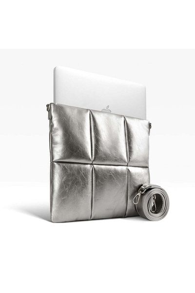 Comfyable Водоустойчива чанта за лаптоп Puffy за MacBook Air/Pro с каишка - съвместима с M3/M2/M1