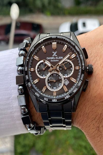 Daniel Klein Stainless Steel Band Functions Active Men Wristwatch 3 Atm Waterproof
