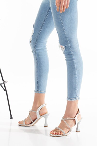 derithy Фантазійні літні туфлі на тонких підборах з ремінцем - vtr0371-срібний атлас