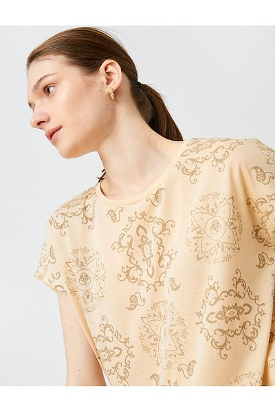 Koton Crew Neck Printed Short Sleeve T-Shirt