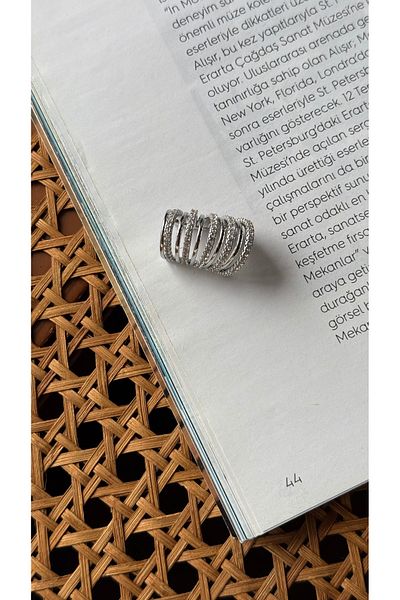 Muse Sister Multiple Look Earcuff Cartilage Earrings