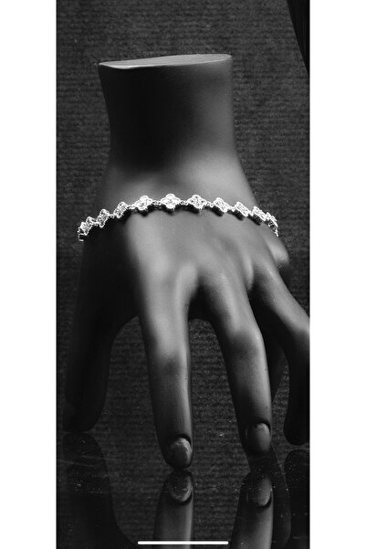 Butik Clover Detailed Zircon Stone Steel Bracelet