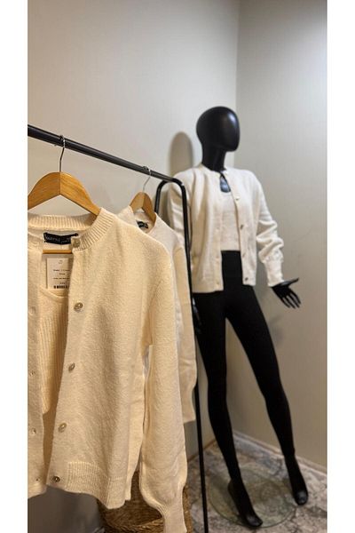 Qu Style Cardigan and Tank Top Set - Set of Two