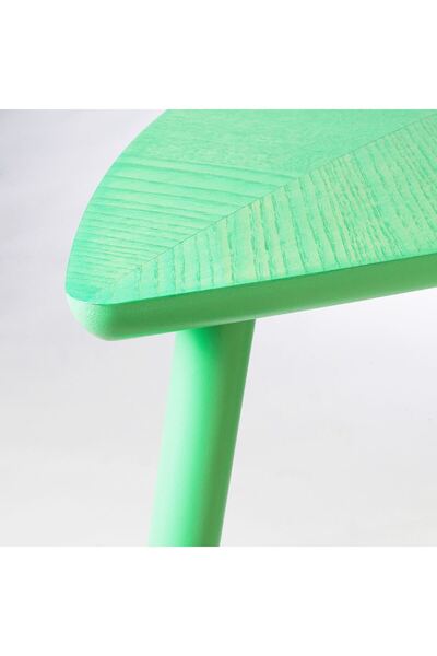 IKEA Orta Sehpa, Yaprak Şeklinde, Uzunluk: 77 cm  Genişlik: 39 cm  Yükseklik: 51 cm