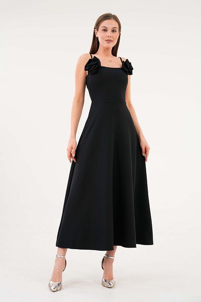 4S1B FASHION Atlas Fabric Thin Straps Midi Length Flared Μαύρο βραδινό φόρεμα με αφαιρούμενα αξεσουάρ τριαντάφυλλου 258