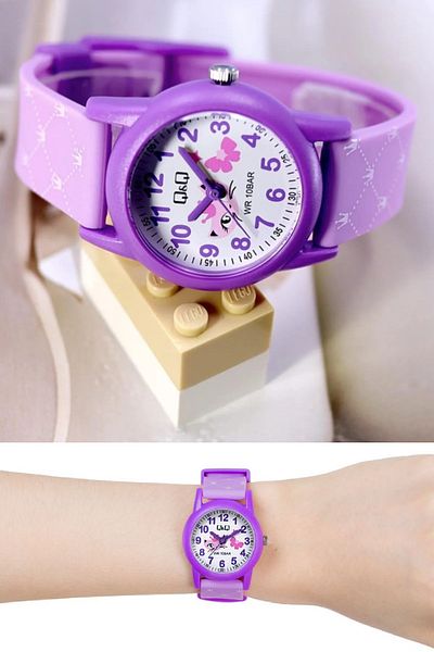 Q&Q Lilac Purple Numbers Queen Cat Themed Waterproof Girl's Wristwatch
