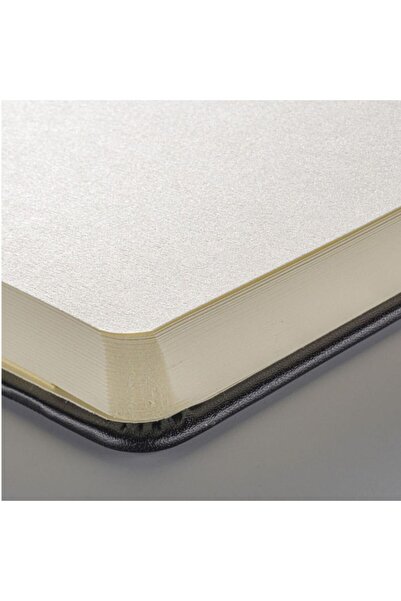 Art Tone 140Gr 12X12Cm Sakura Sketchbook - Hard Cover, Off-White Paper + Set of 7 Kraf Technical Drawing Pencils