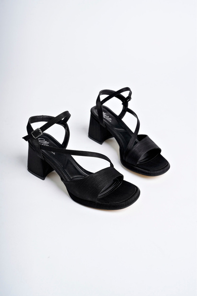 meyra'nın ayakkabıları Kadın Siyah Çizgili Şık Kalın Topuklu Ayakkabı