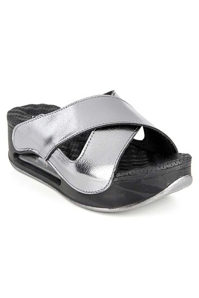 Muya شبشب نسائي من Penelope Air Max Sole