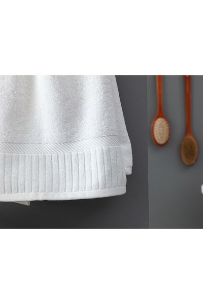 Madame Coco Piano Dobby Face Towel - Hotel Collection