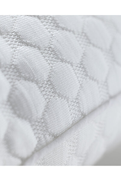 Madame Coco Antony Cool Pillow - White - 50X70 cm