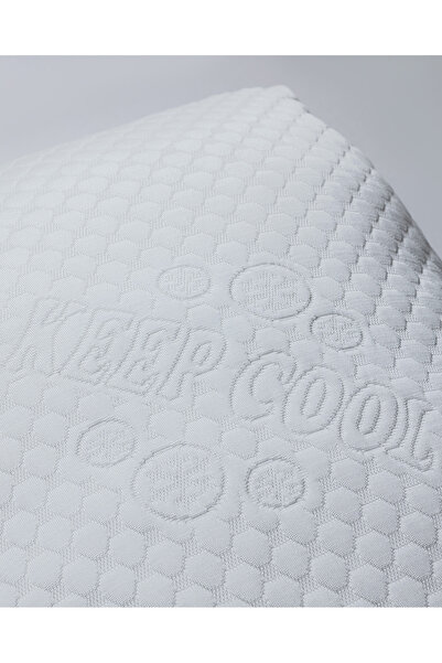 Madame Coco Antony Cool Pillow - White - 50X70 cm