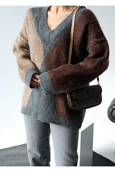 FEHUBLOOM Brown Gray Diamond Pattern Premium Quality Sweater