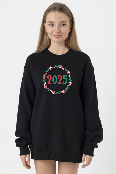 Tshirthane Christmas Holiday Wreath Black Women's 2Ip Sweatshirt