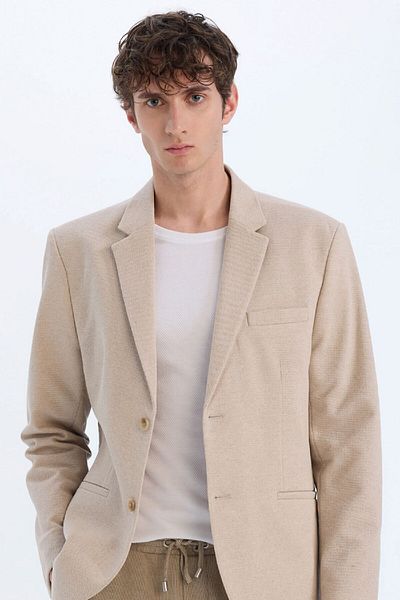 DeFacto Slim Fit Slim Fit gefütterte Blazerjacke N0503AZ25SP