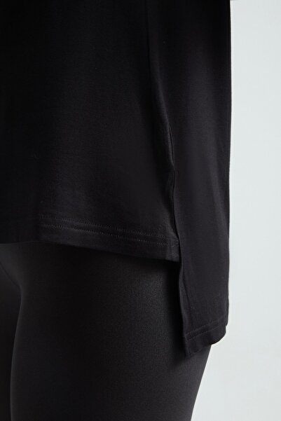 ERDEM İÇ GİYİM Μαύρη βισκόζη - Γυναικείο μακρύ μπλουζάκι Μοντέλο: 214
