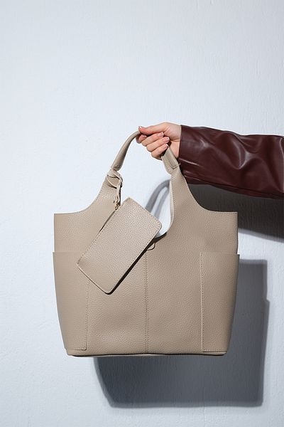 LuviShoes Geantă de umăr pentru femei AMAYA Beige Floater