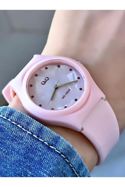 Q&Q Women's Waterproof Plastic Cord Wristwatch
