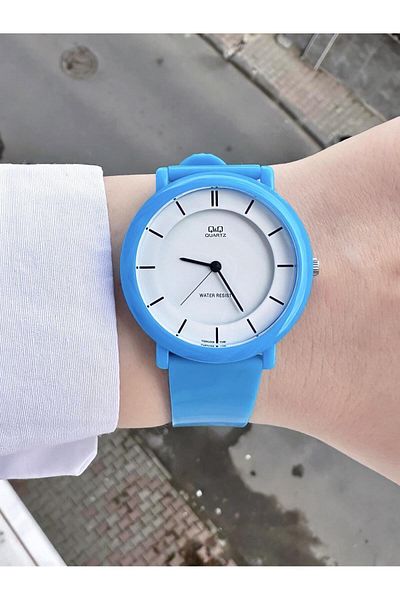 Q&Q  Women's Waterproof Plastic Cord Wristwatch