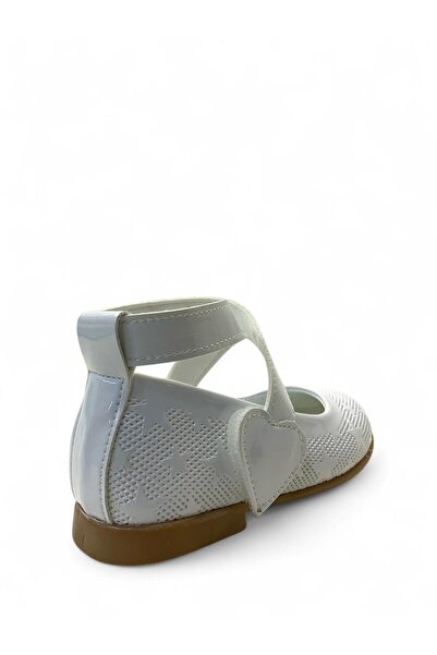 Tuğba Ortopedi 487 Ortopedik Kız Bebek Beyaz Rugan Babet