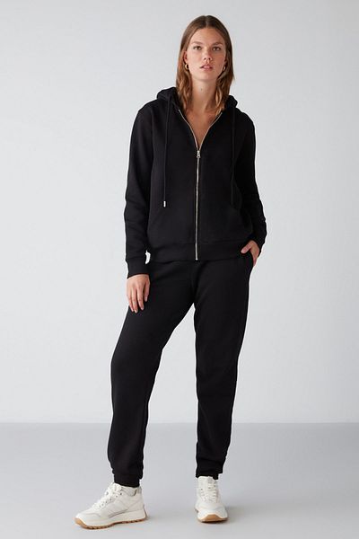 GRIMELANGE Schwarze Damen-Jogginghose mit regulärer Passform von Marıtza, elastischem Bund und Beinen und Fleece-Innenseite