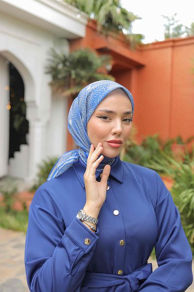 Silk Home 73064-18 Model Soft Scarf