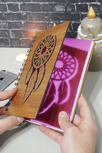 markcat Σημειωματάριο με θέμα το Dreamcatcher με ξύλινο κάλυμμα - Σημειωματάριο με γραμμές - Ατζέντα - Σχολικό Σημειωματάριο (A5 - 120 Σελίδες)