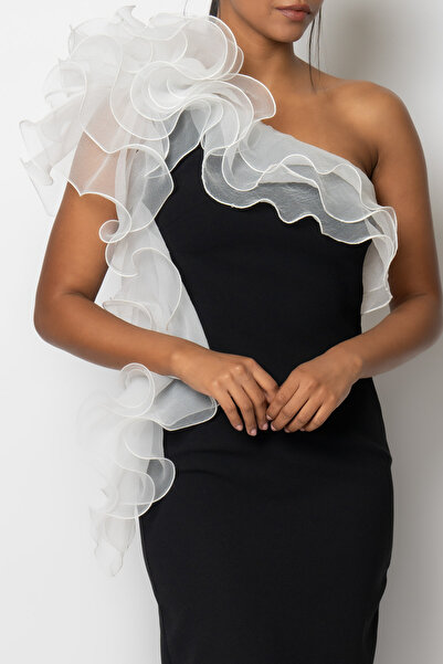 RENGIN Yakası ve tek omzu organze fırfırlı krep abiye elbise