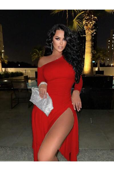 Miss Omzu Açık Asimetrik Kesim Sandy Elbise.