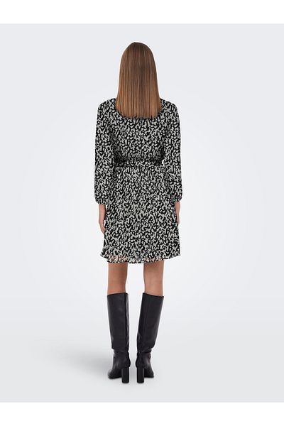 ONLY Onlcera Life Short Dress - Wvn Noos 3/4 Model