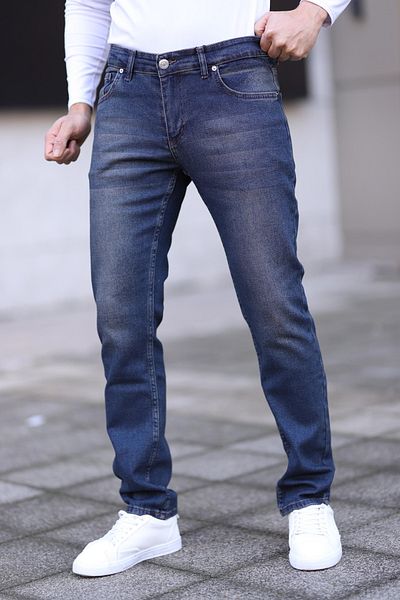 Trendyol Collection Marineblaue Herren-Jeans TMNSS25JE00001
