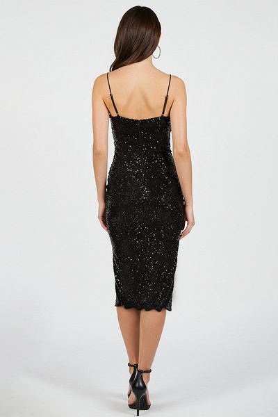 Trendyol Collection Schwarzes, gestricktes, schickes Abendkleid mit V-Ausschnitt und Pailletten für die Nacht, Abschlusskleid TPRSS25EL00046