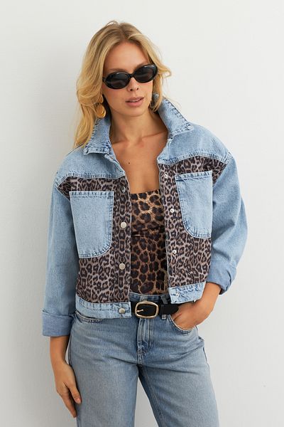 Cool & Sexy Világoskék leopárdmintás női farmerdzseki - KAM300