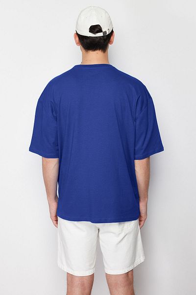 Trendyol Collection Blaues Oversize-T-Shirt aus 100 % Baumwolle, 3/4 dick, Basic-Mode