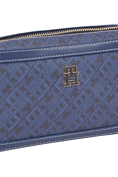 Tommy Hilfiger Sötétkék 21x12x5 cm női Crossbody táska AW0AW16442DW6