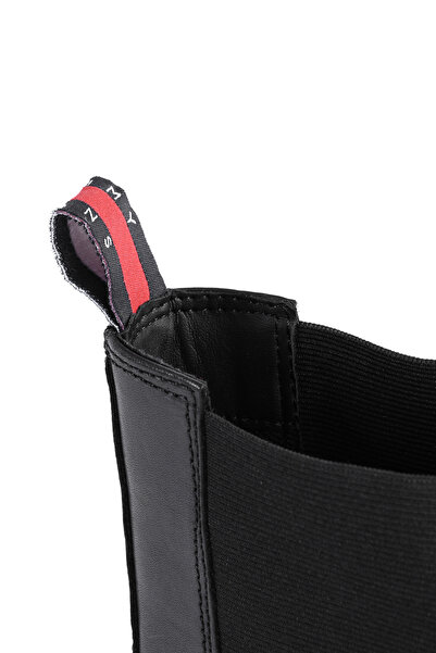 Tommy Hilfiger Tommy Jeans C - 0Gj Pp W5C Model Jean Kalhoty s krátkým rukávem