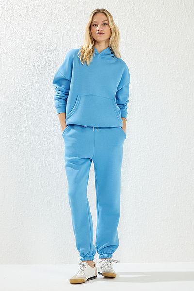 Trendyol Collection Ανοιχτό μπλε χοντρό φλις εσωτερική κουκούλα Oversize/Casual Cut πλεκτή αθλητική φόρμα TWOAW25EM00006