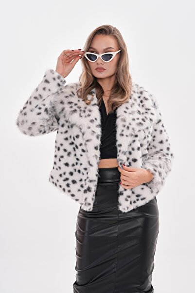 NAVY Wide Collar Feather Jacket